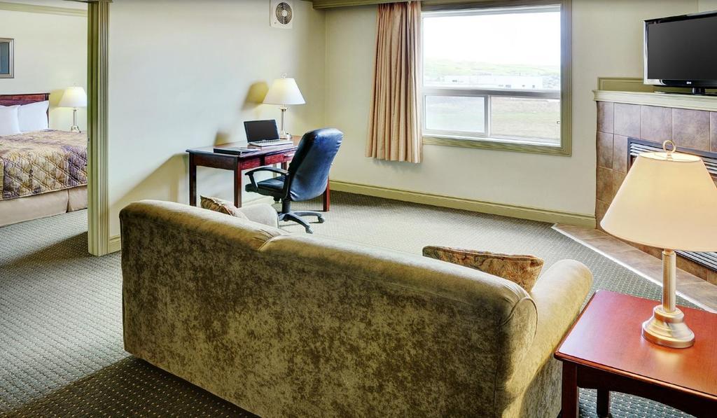 Nova Inn Peace River מראה חיצוני תמונה